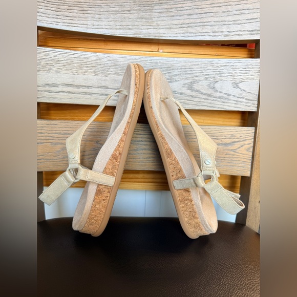 Vionic Kirra II Wedge Sandal size 8 - Picture 7 of 10